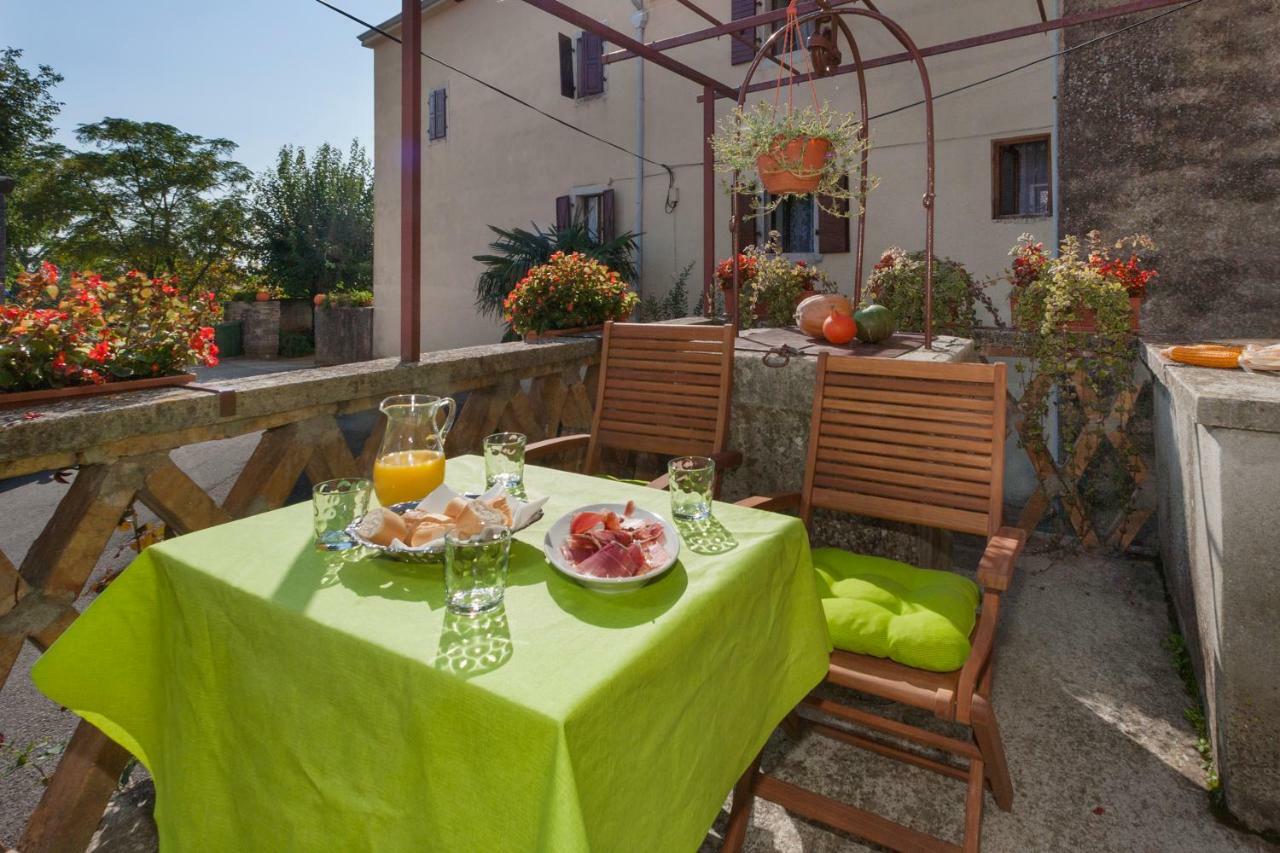 Rural Apartment Carolina Zrenj Eksteriør billede